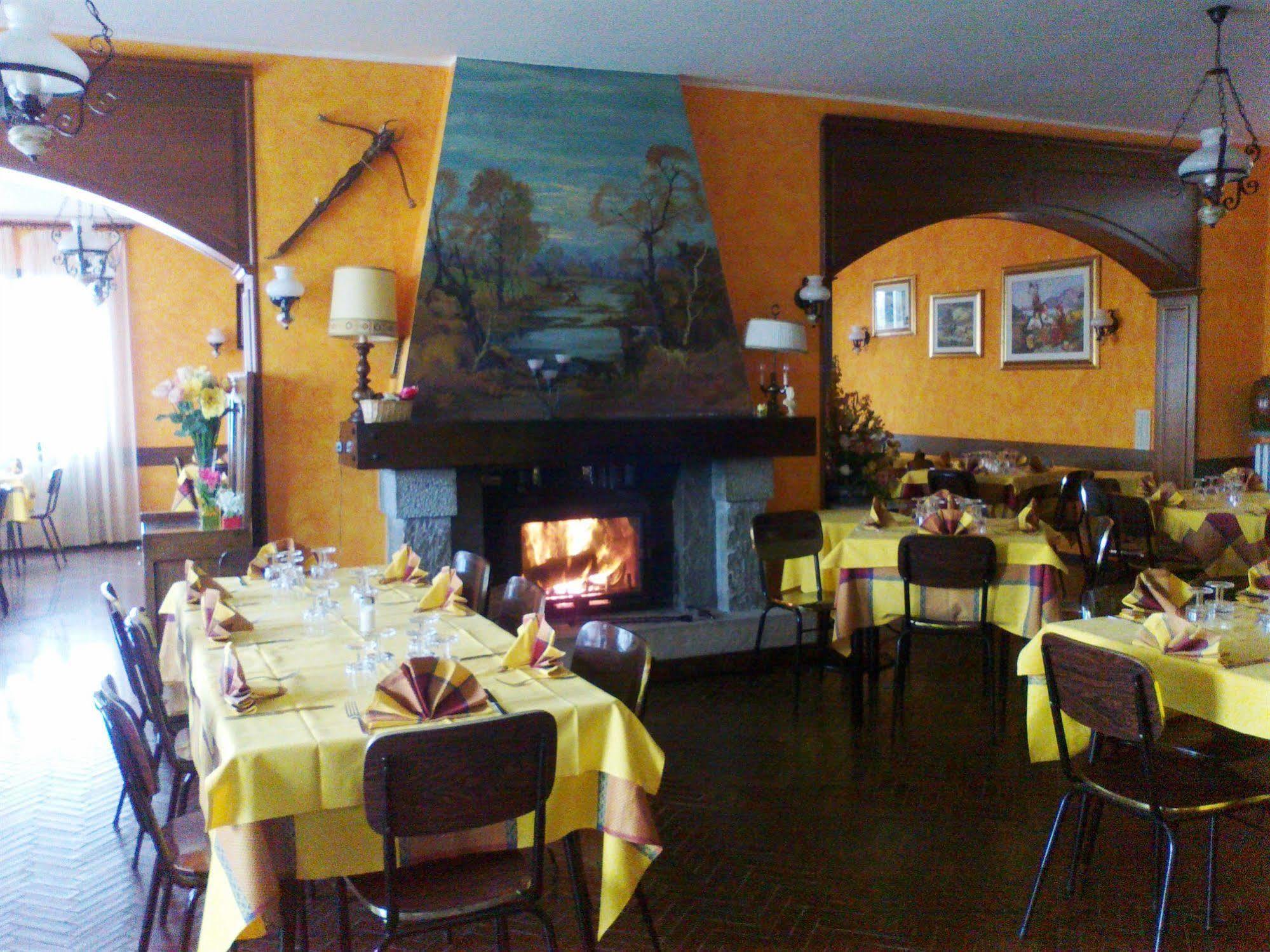 Hotel La Capannina Massino Visconti Extérieur photo